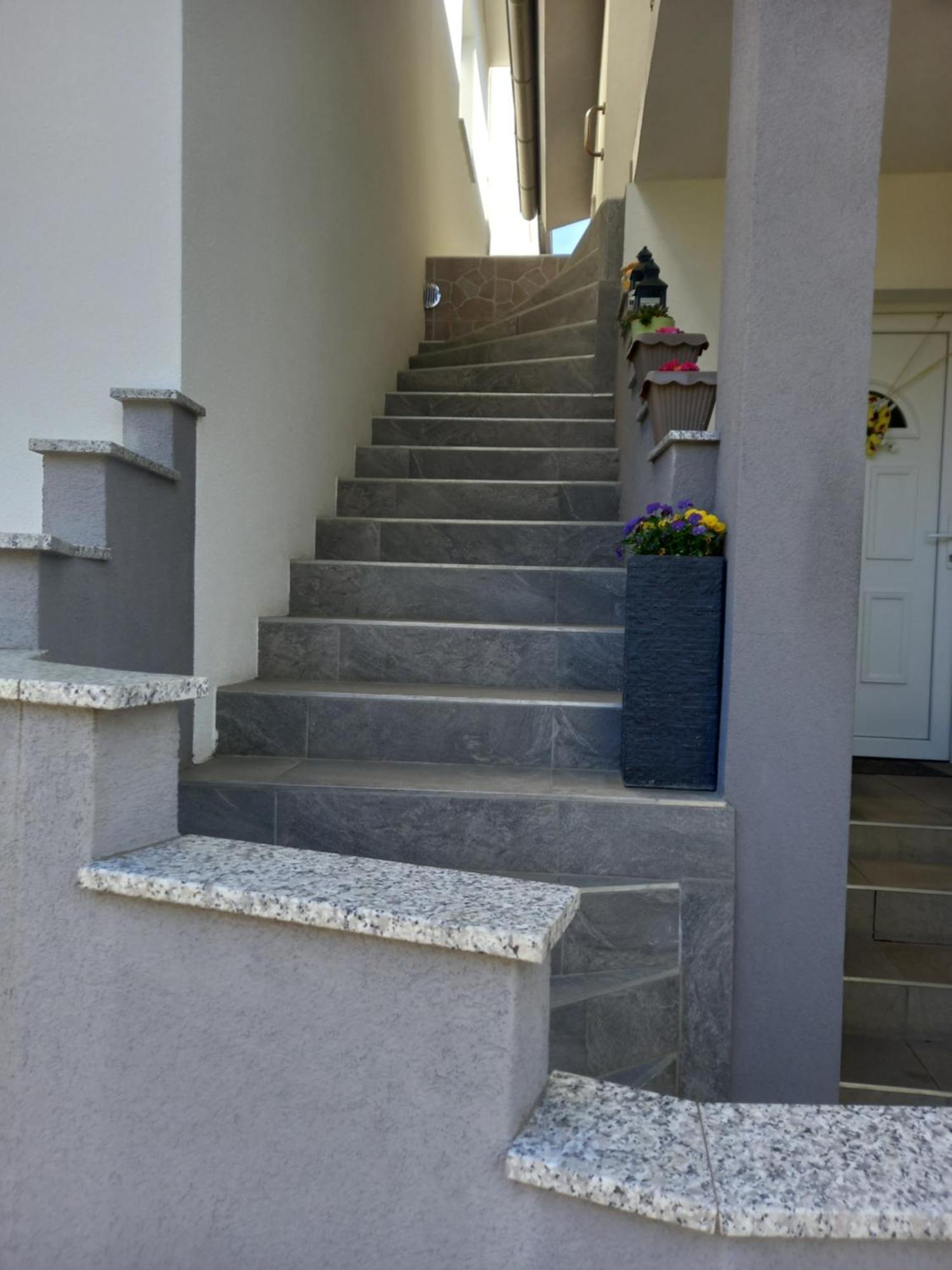 Apartment Zorec Maribor Exteriör bild